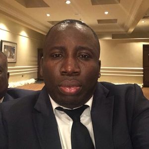 Meet your Posher, Emmanuel